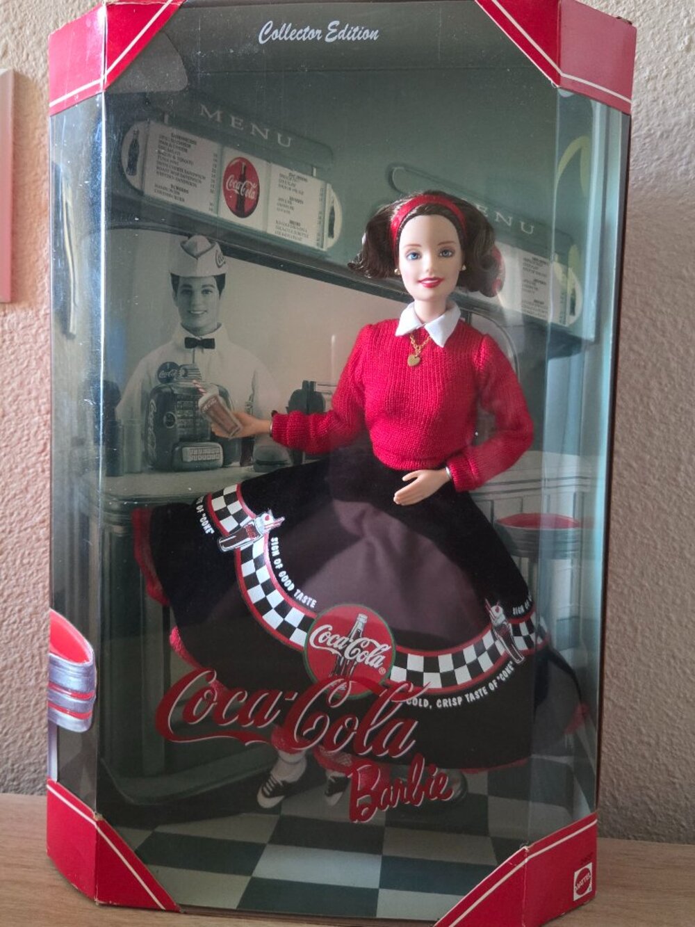Coca Cola Barbie - Picture 3 of 7